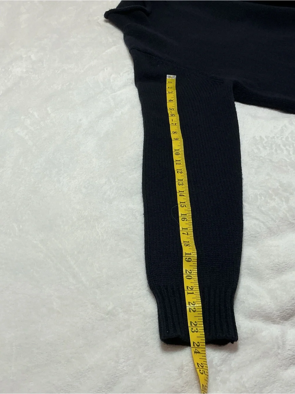 Men’s J. Crew 100% Lambswool Roll Neck Sweater Navy Size Large Cozy Preppy